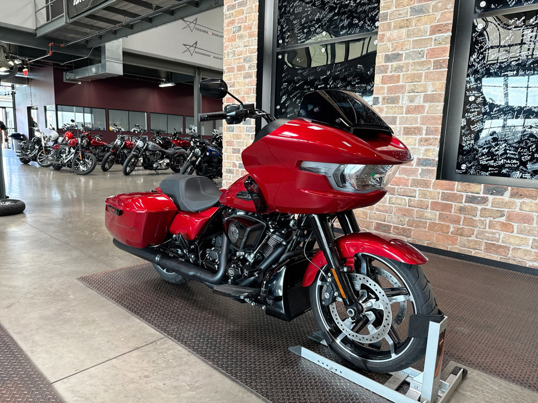 Road Glide®