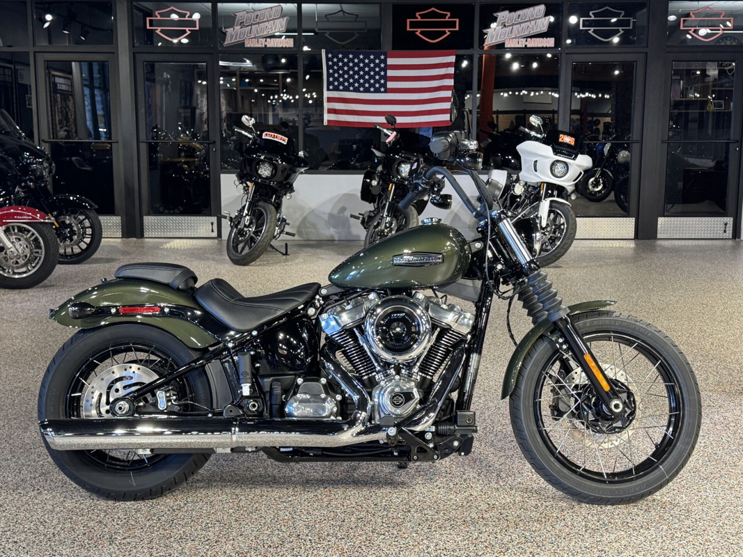 Street Bob®