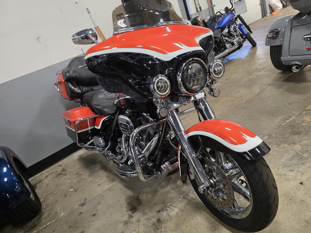 CVO® Ultra Classic® Electra Glide®