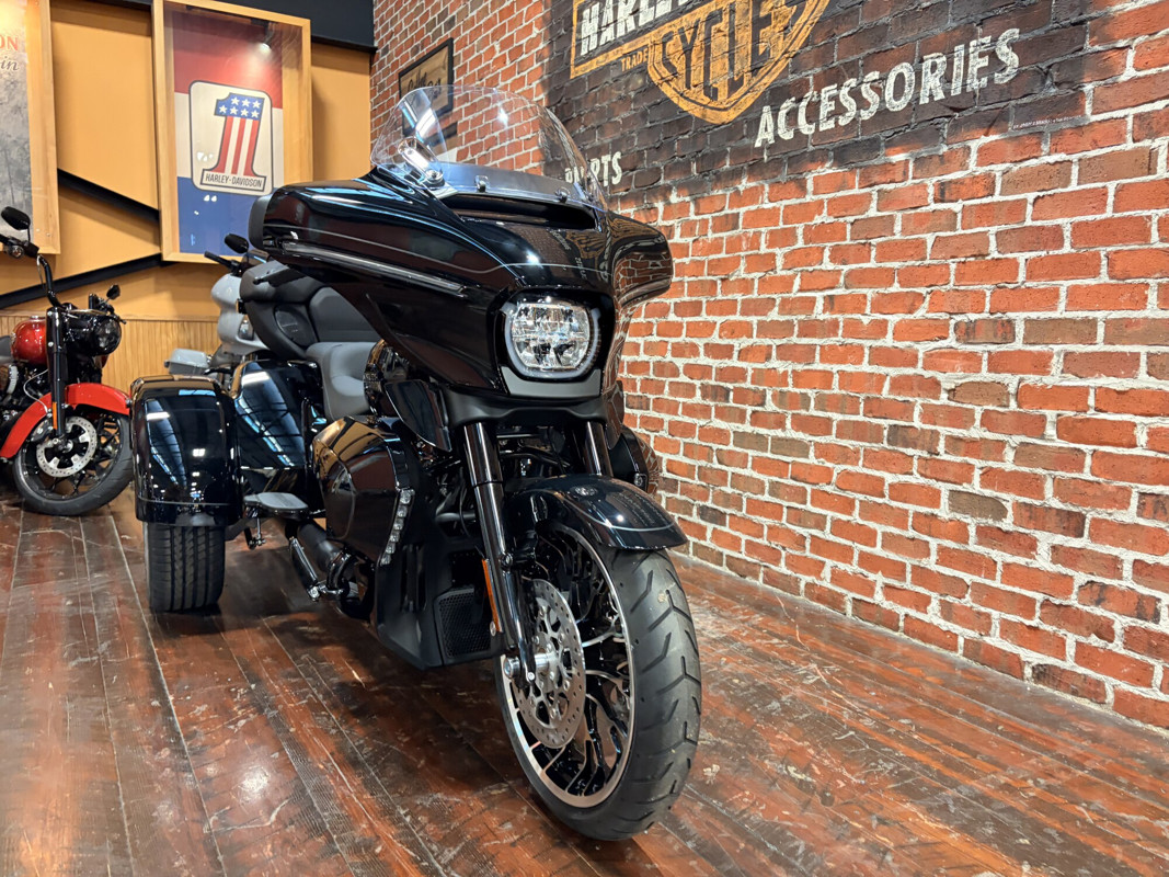 Street Glide® 3 Limited