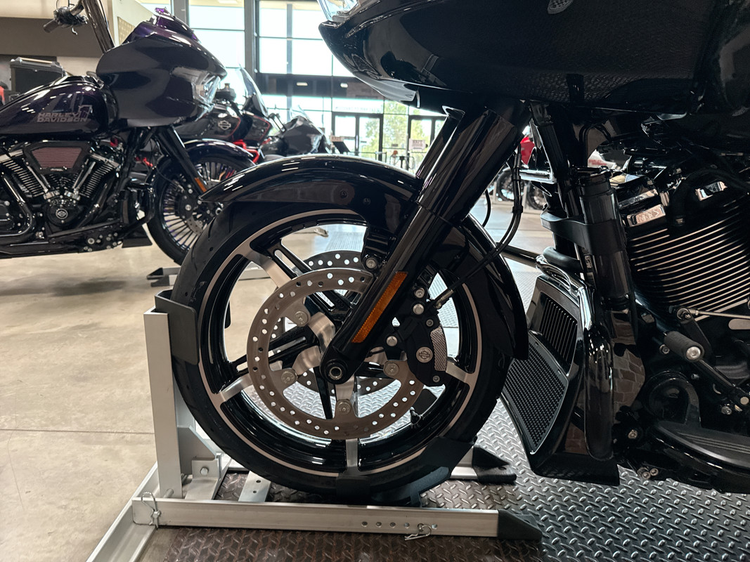 Road Glide®