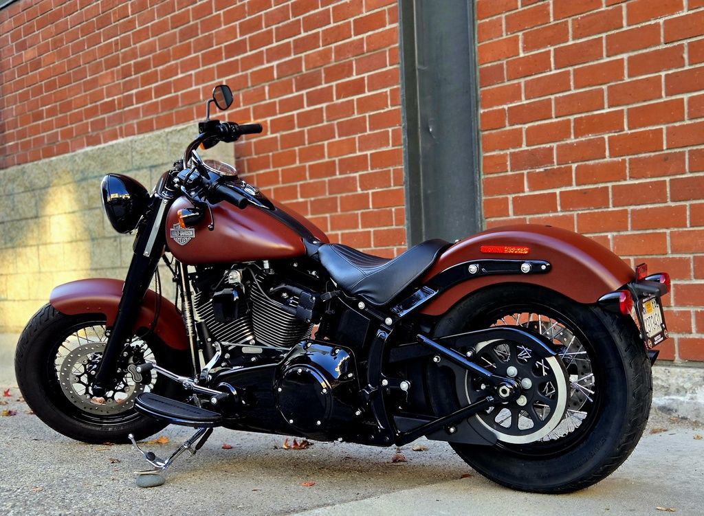 Softail® Slim® S