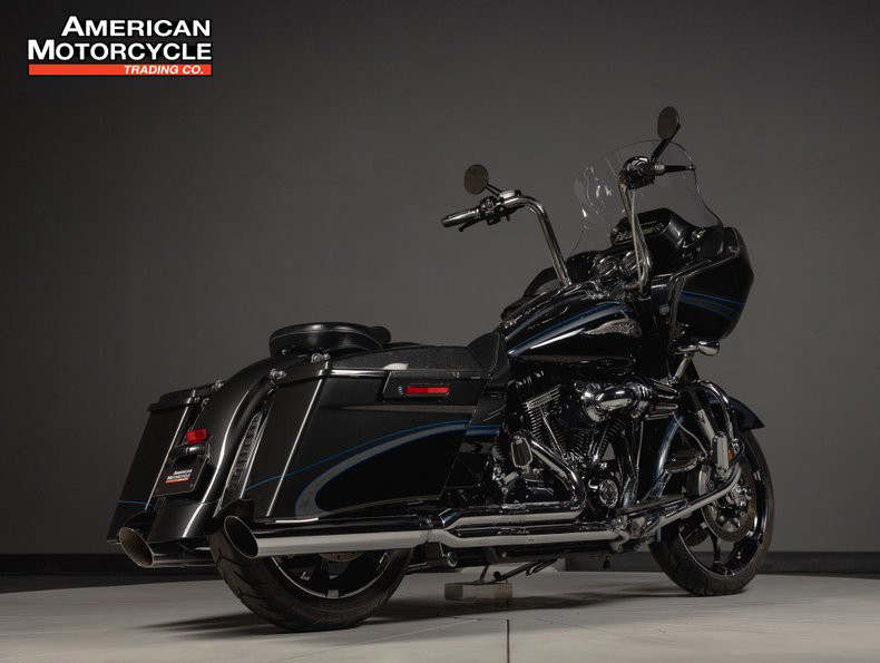 CVO™ Road Glide® Custom 