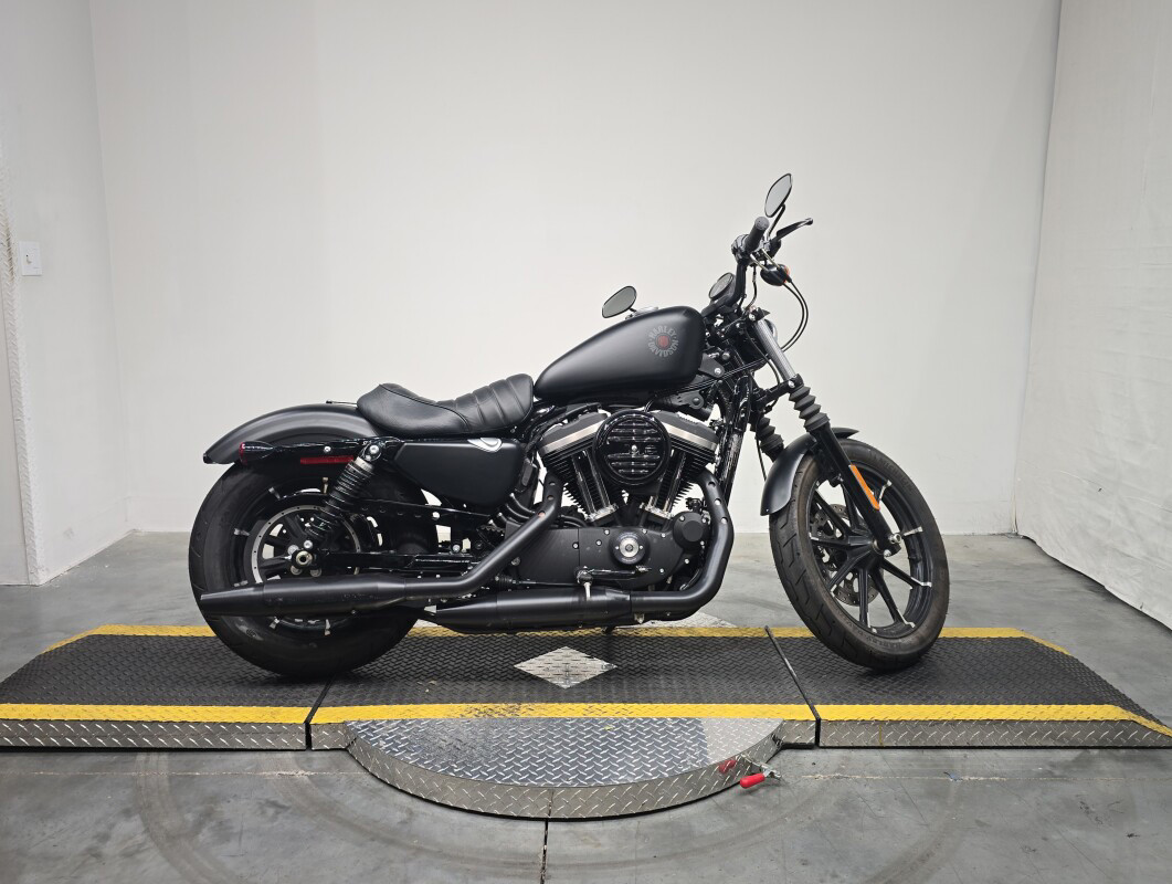 Iron 883®