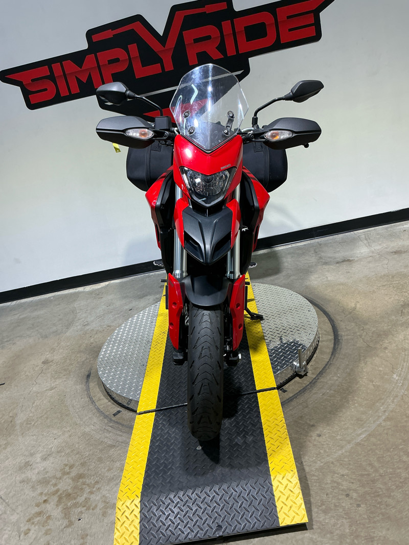 Hyperstrada