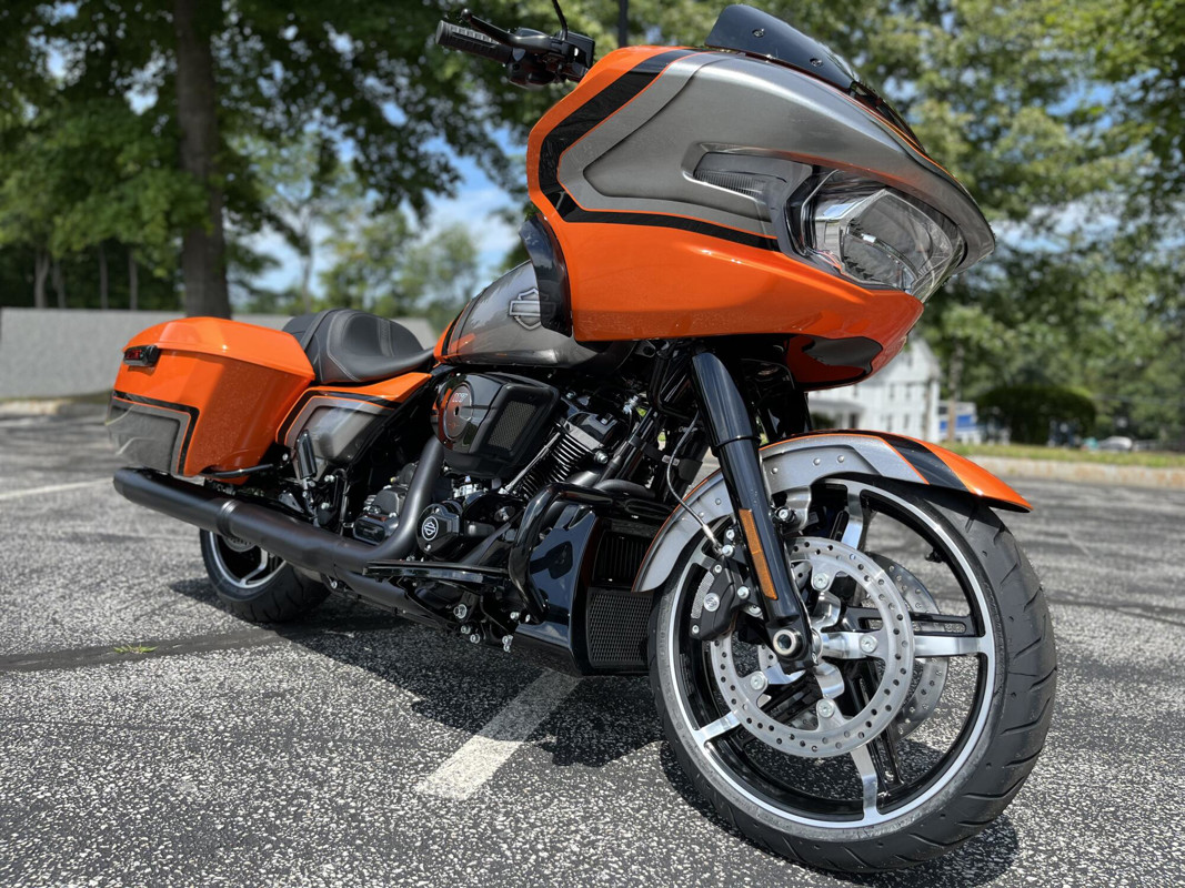 Road Glide®