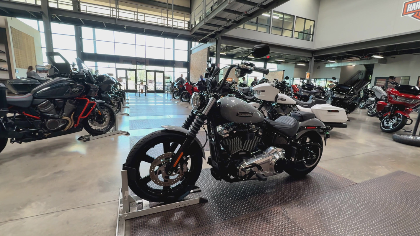 Street Bob®