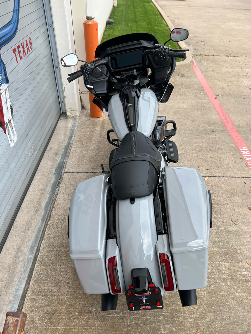 Road Glide®