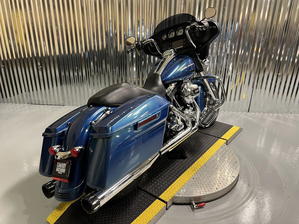 Street Glide®