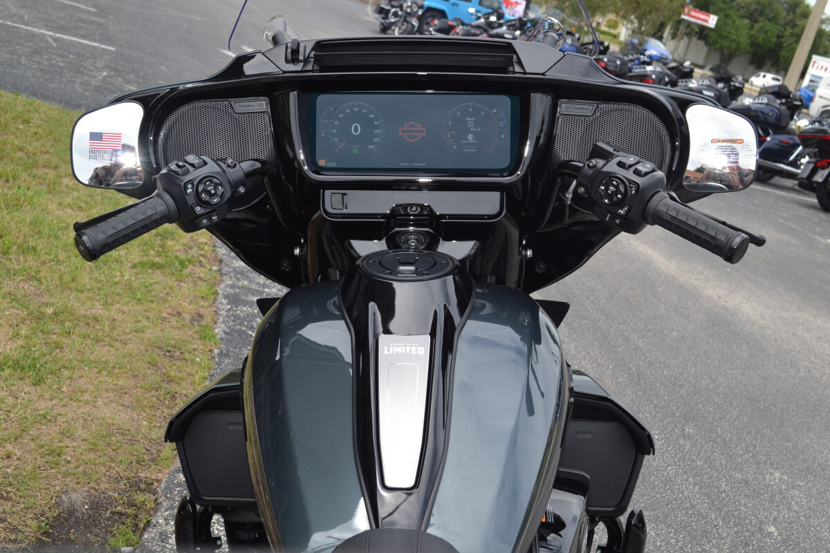 Street Glide® Limited