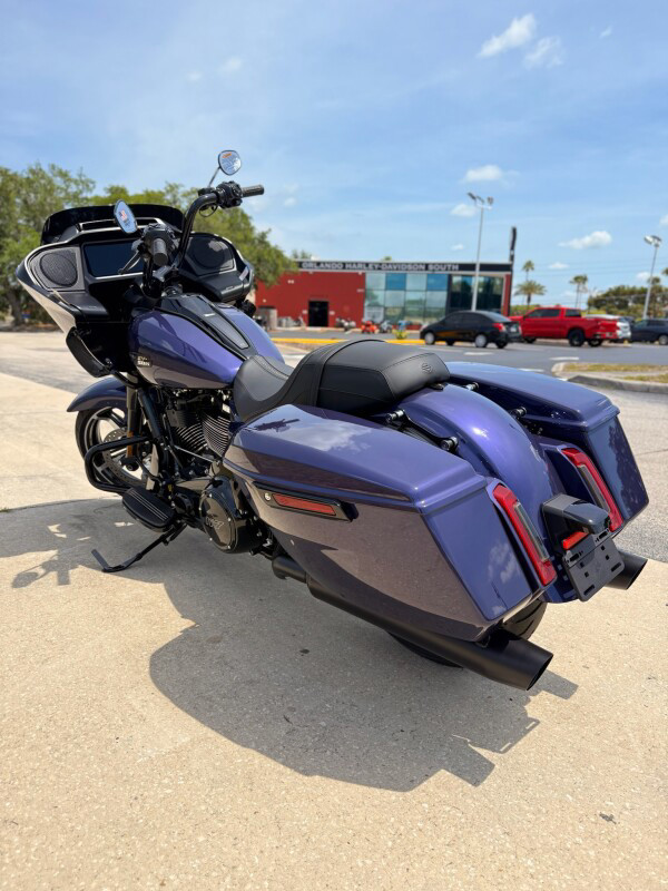 Road Glide®