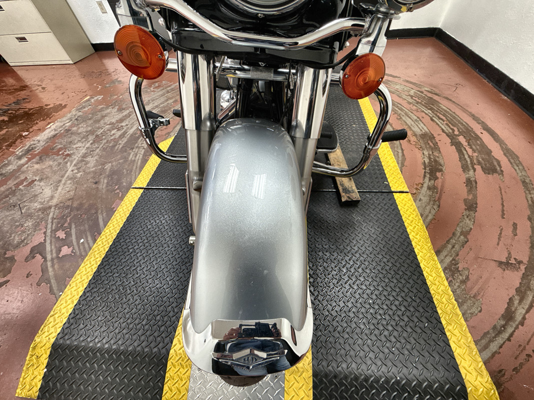 Road King Police