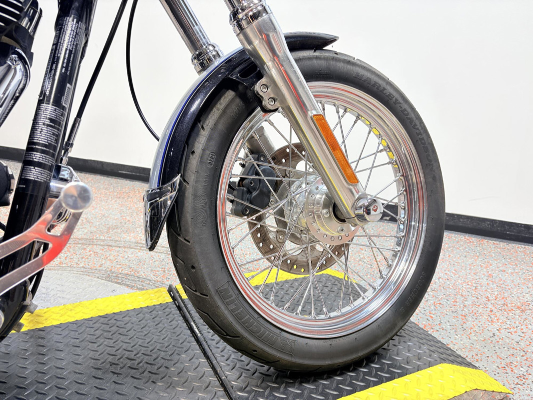 Dyna® Super Glide Custom
