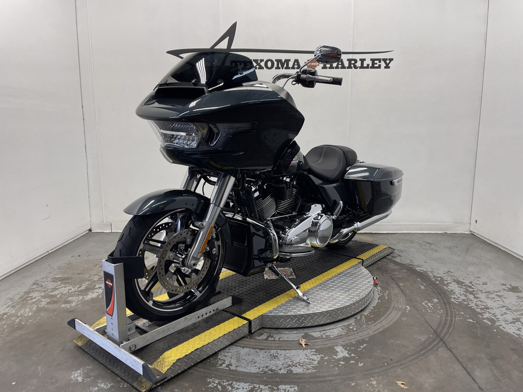 Road Glide®