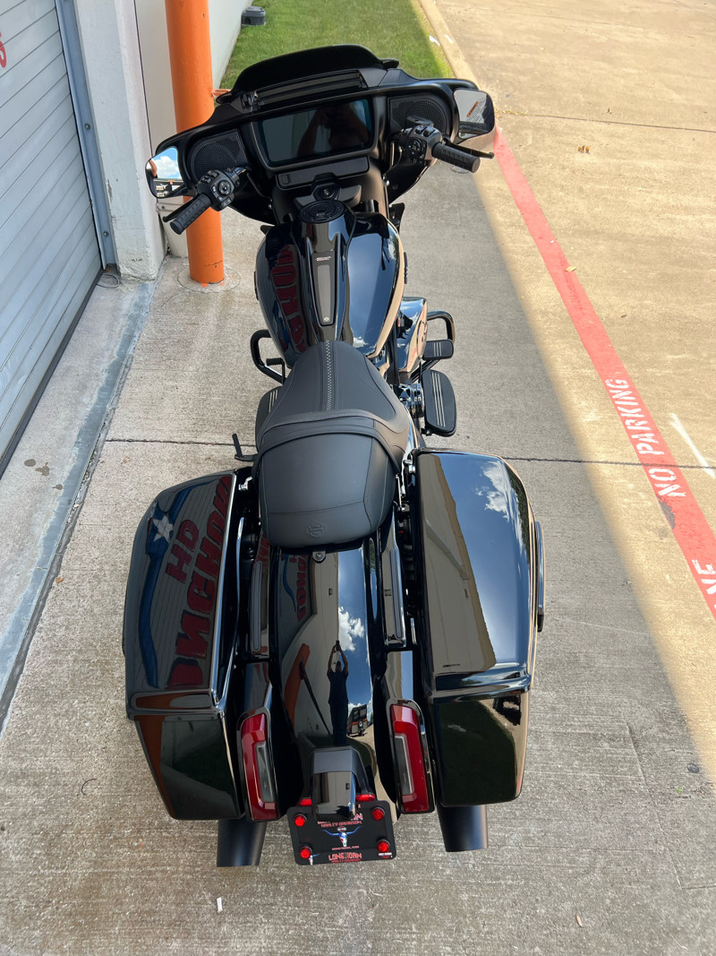 Street Glide®