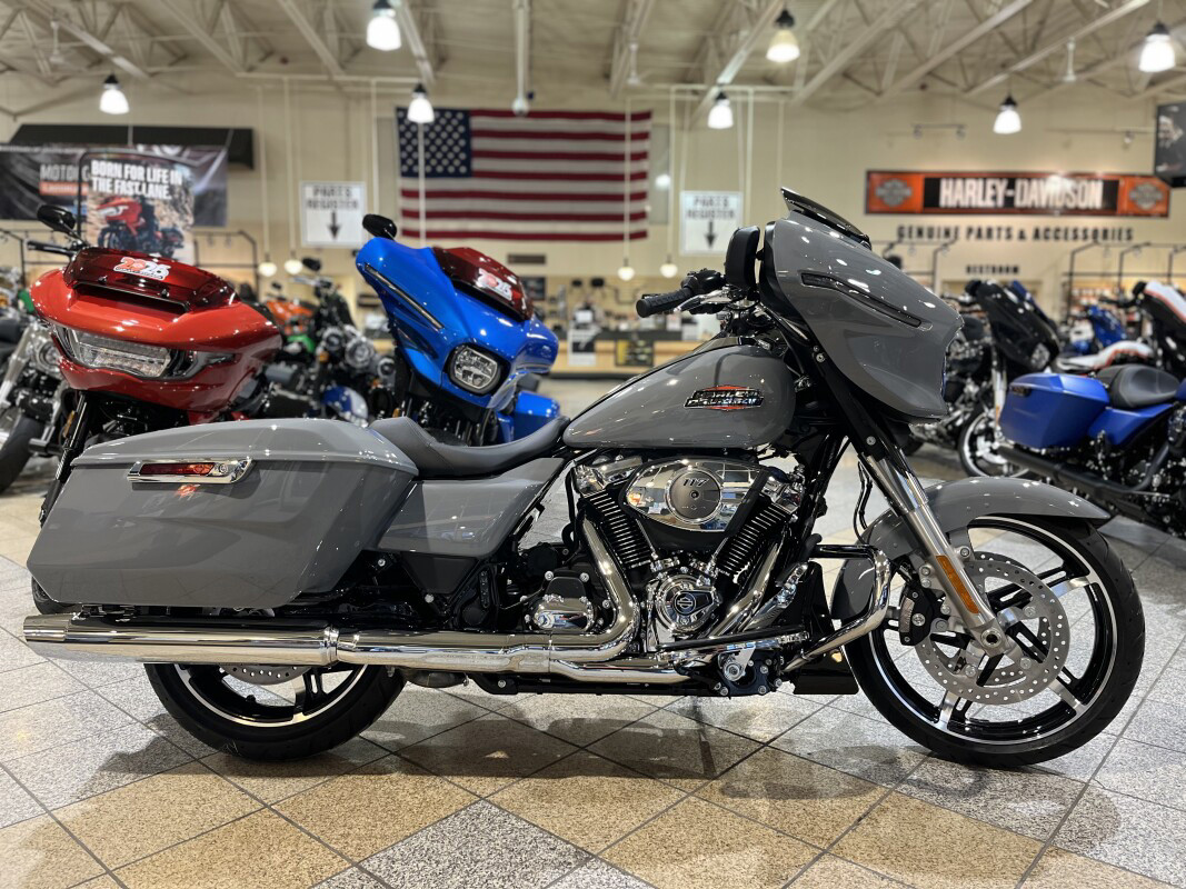 Street Glide®