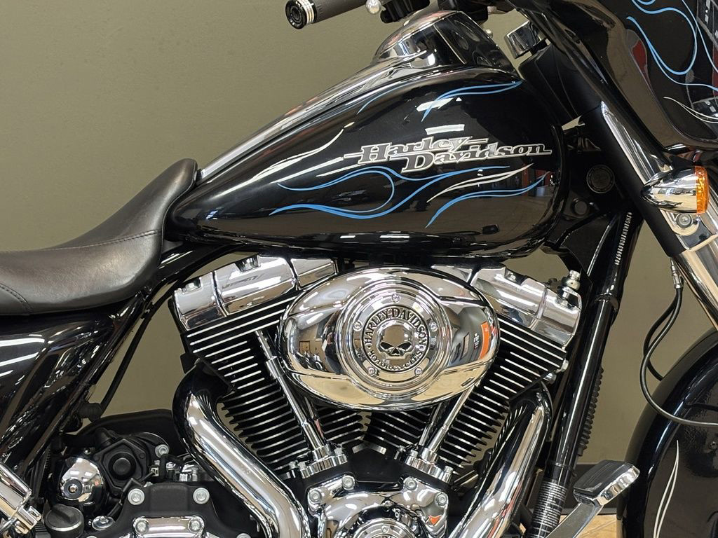 Street Glide®