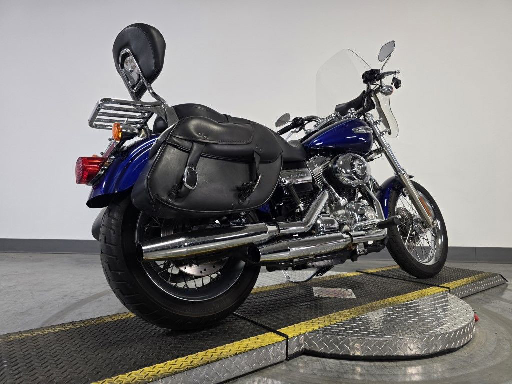 Dyna® Super Glide® Custom