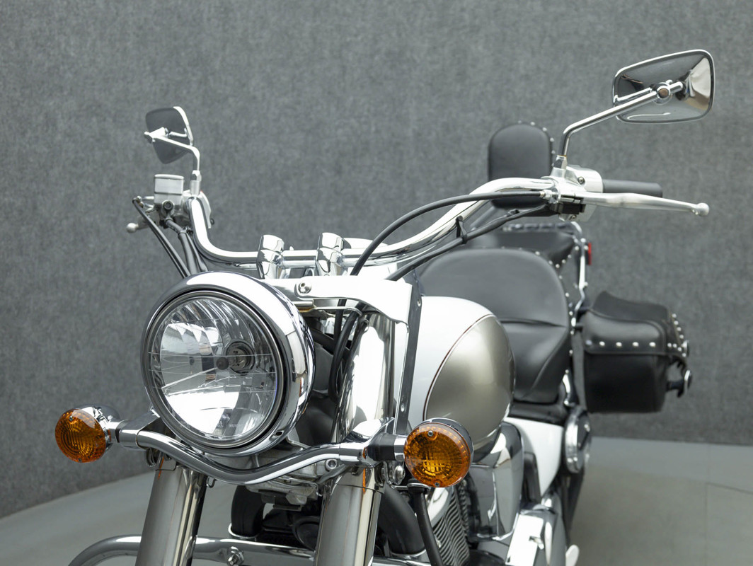 Vulcan 900 Classic LT