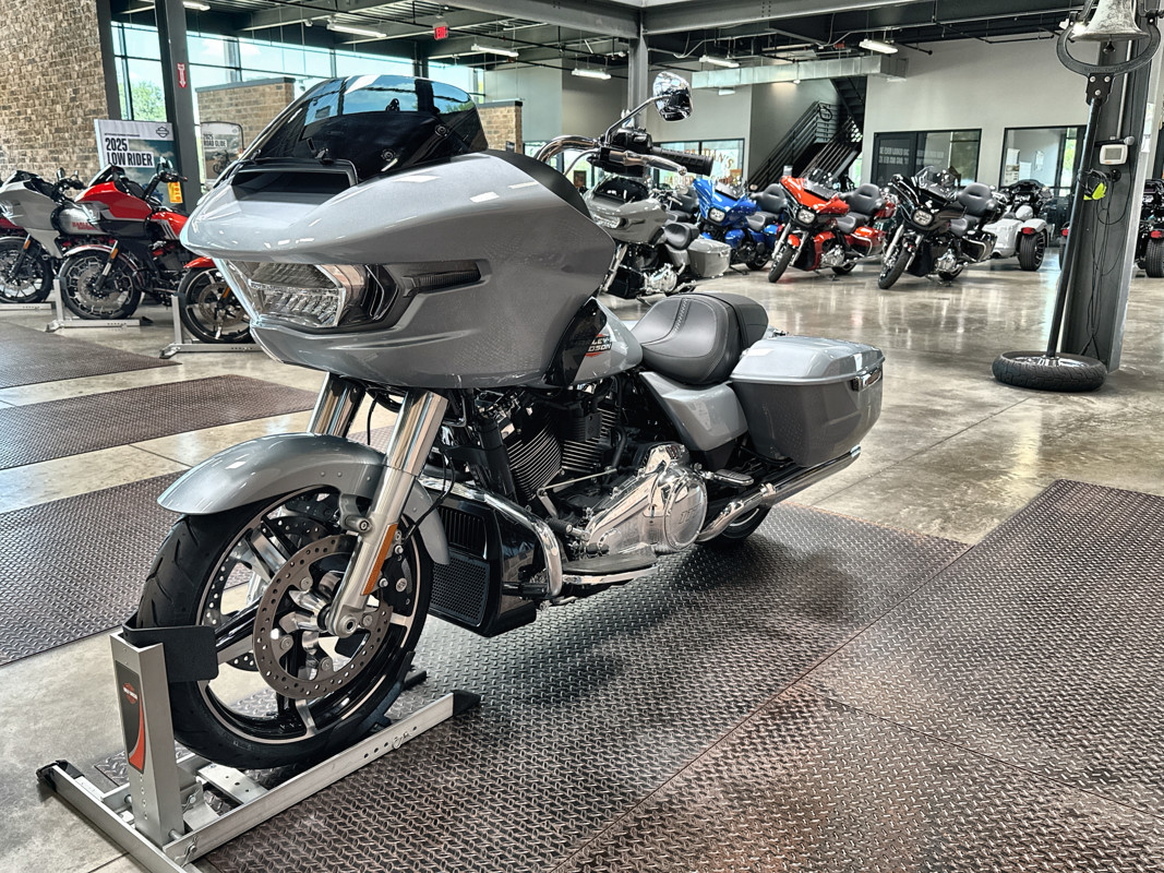 Road Glide®