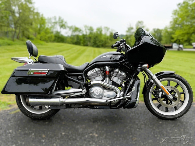 V-Rod® - Black Frame
