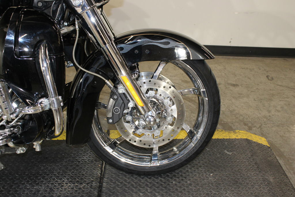 CVO® Street Glide®