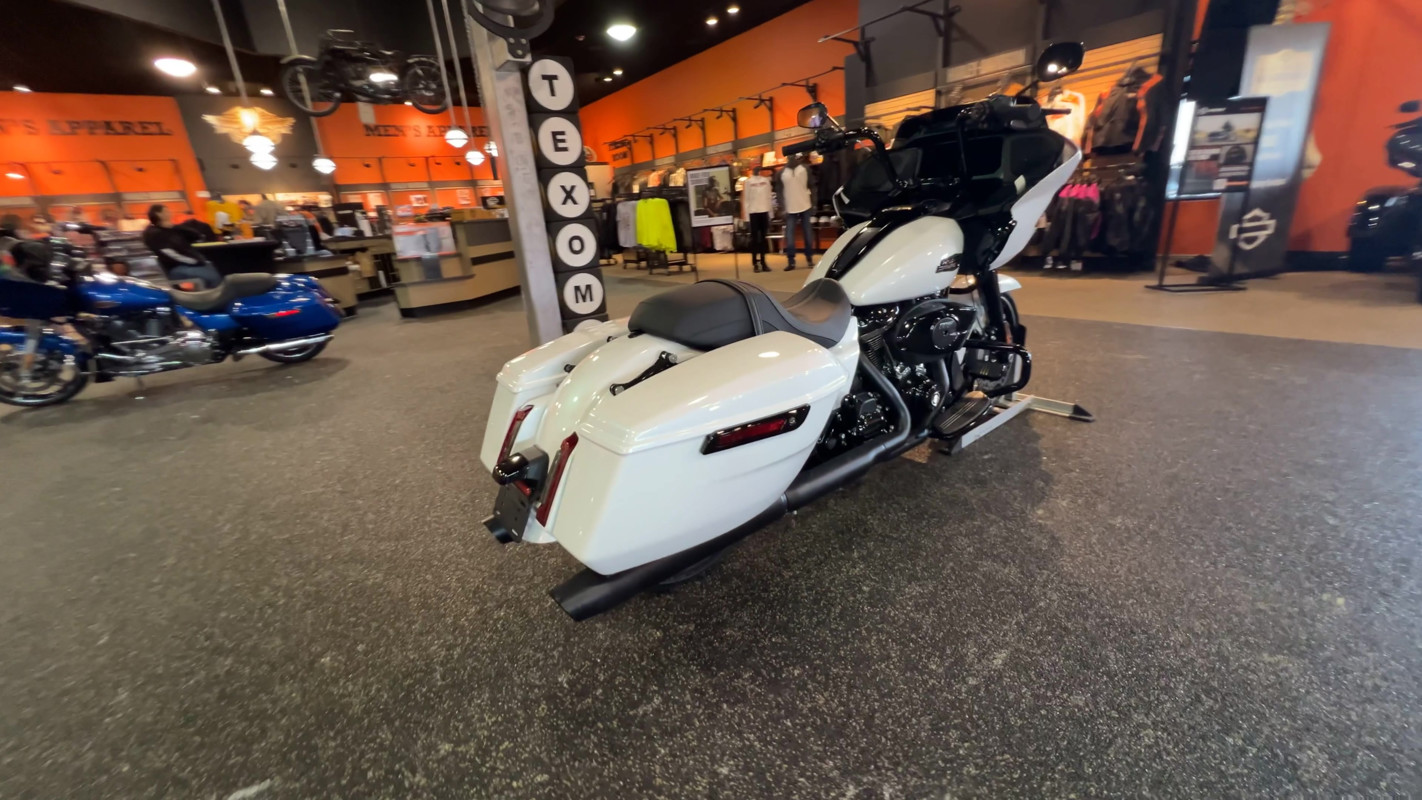 Road Glide®
