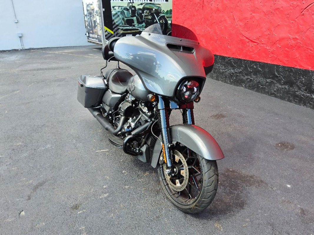Street Glide® Special