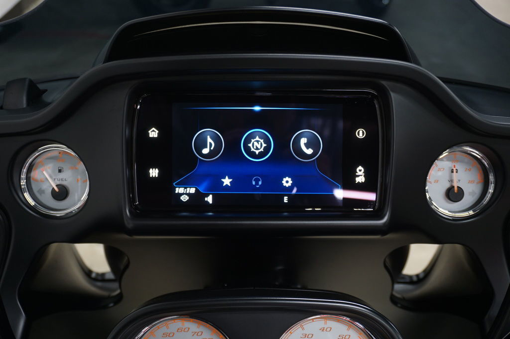 Road Glide®