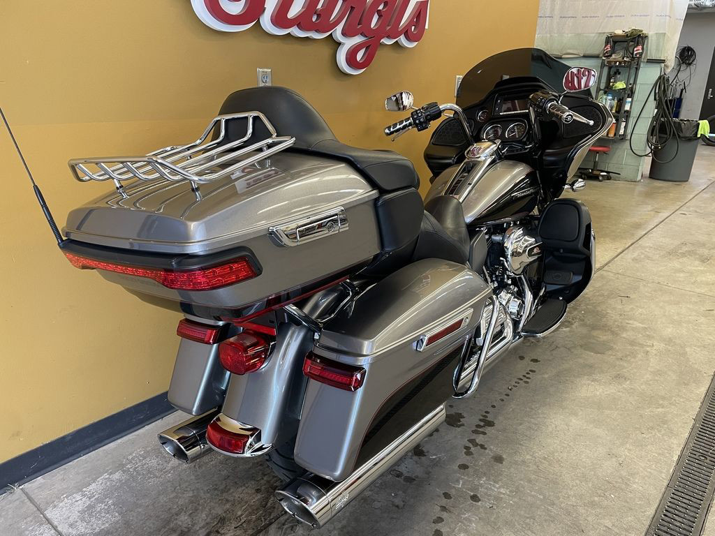 Road Glide® Ultra