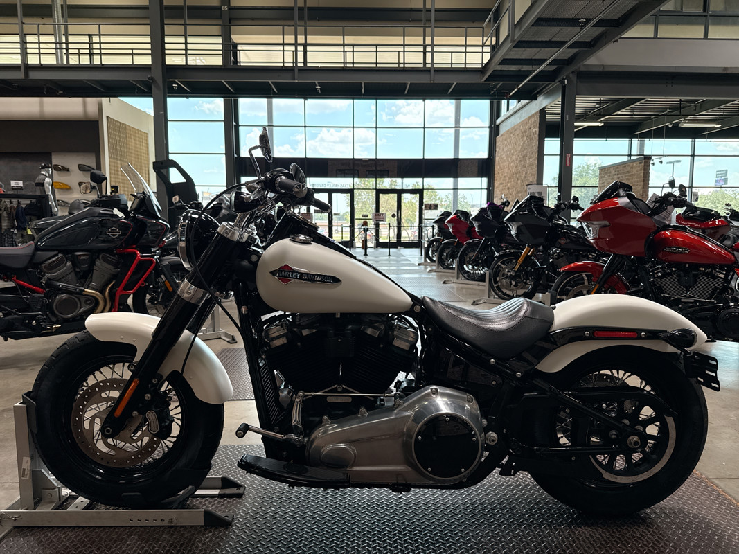 Softail® Slim®