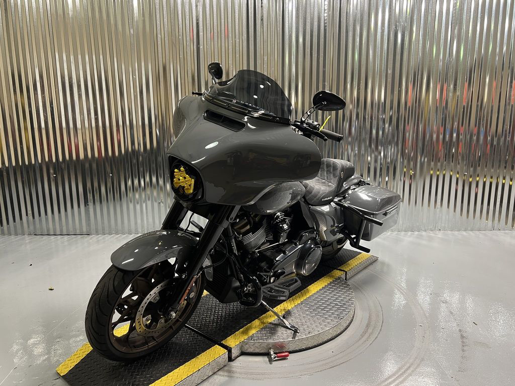Street Glide® ST
