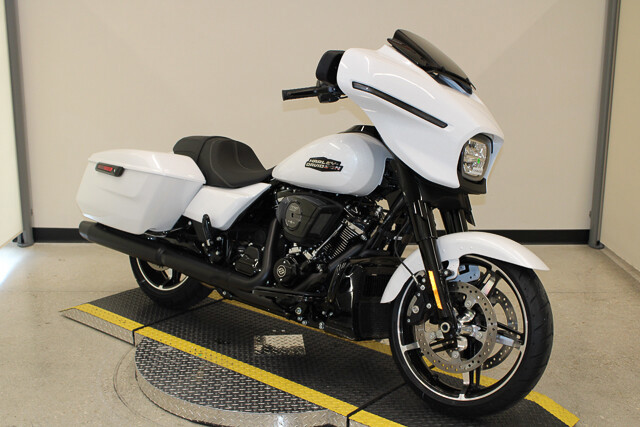 Street Glide®