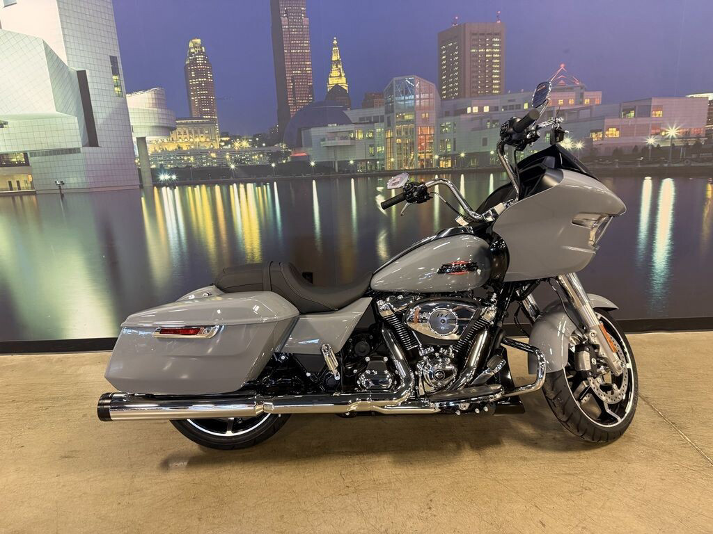 Road Glide®