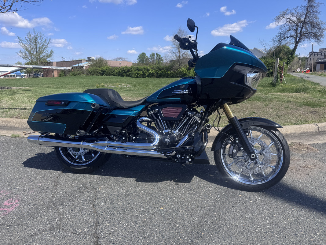 Road Glide®