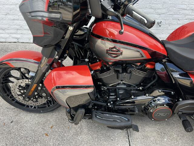 CVO® Street Glide® 3 Limited