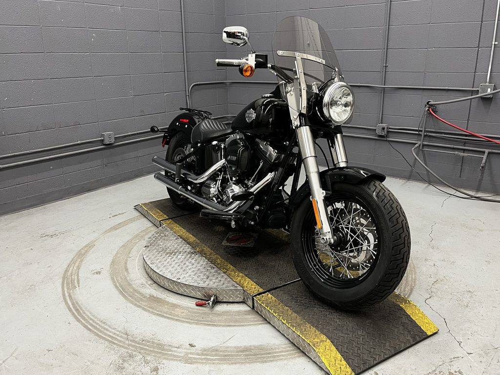 Softail® Slim®