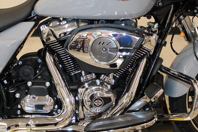 Street Glide®