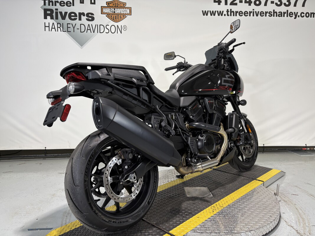 Pan America® 1250 ST