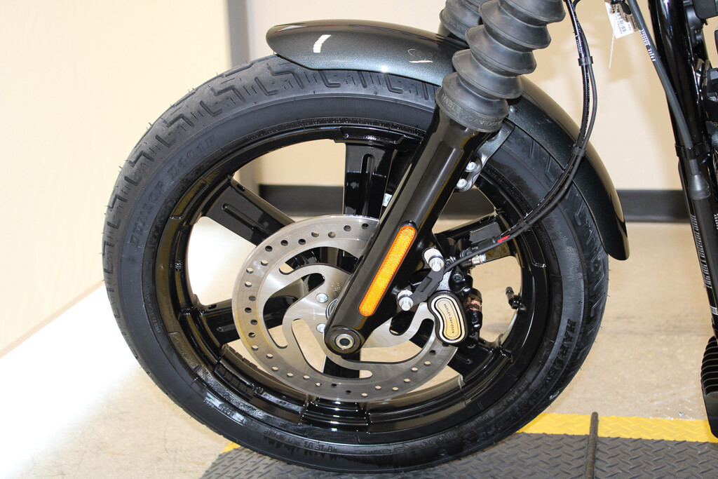 Street Bob®