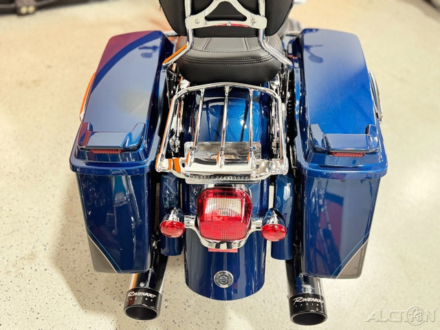CVO® Ultra Classic® Electra Glide® 