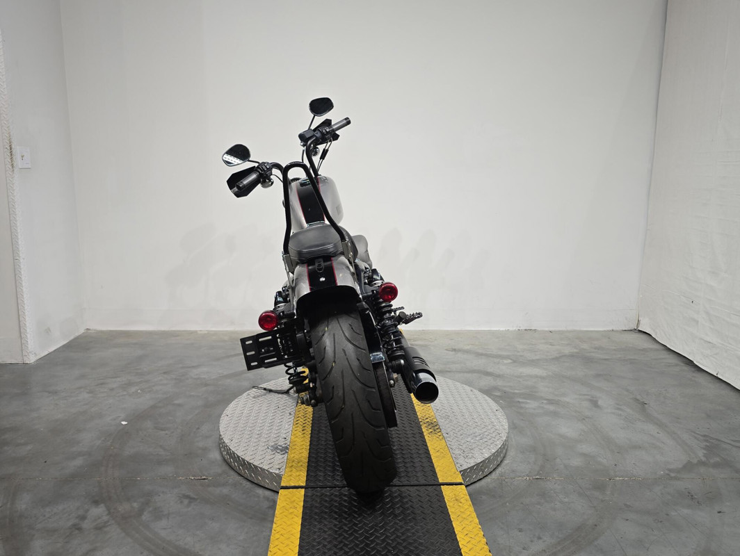 Sportster® Roadster®