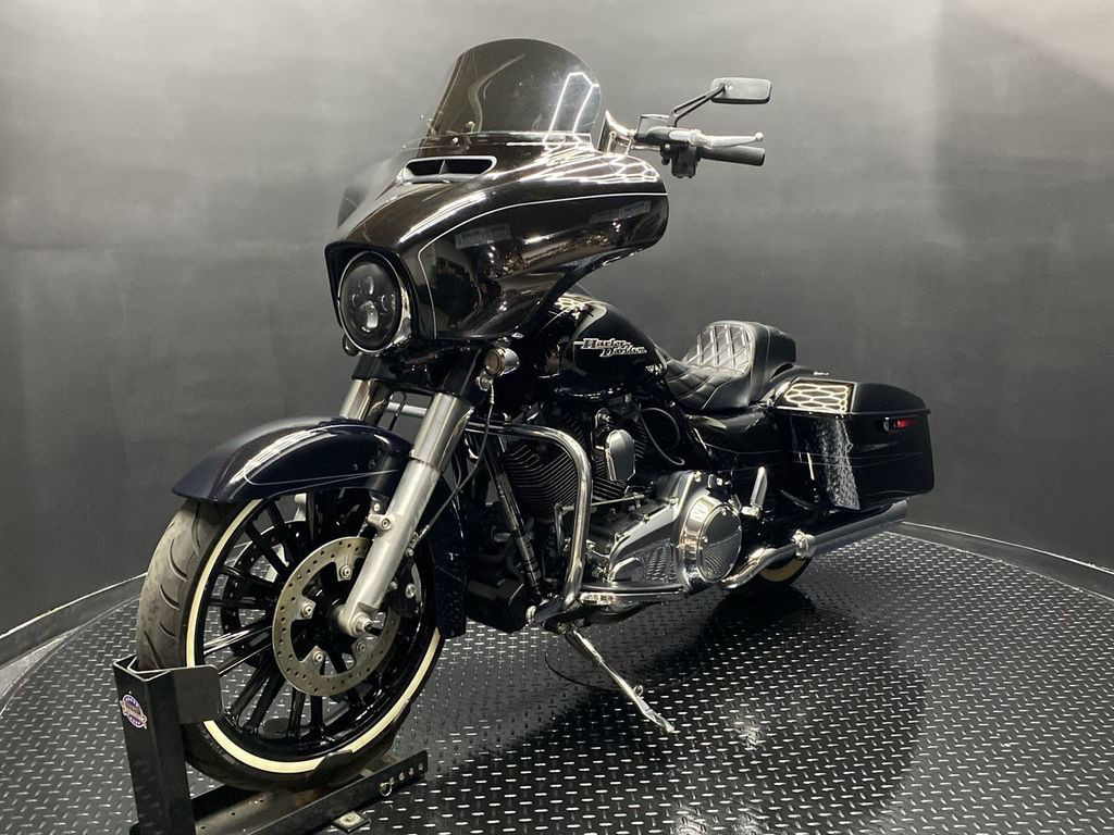 Street Glide® Special
