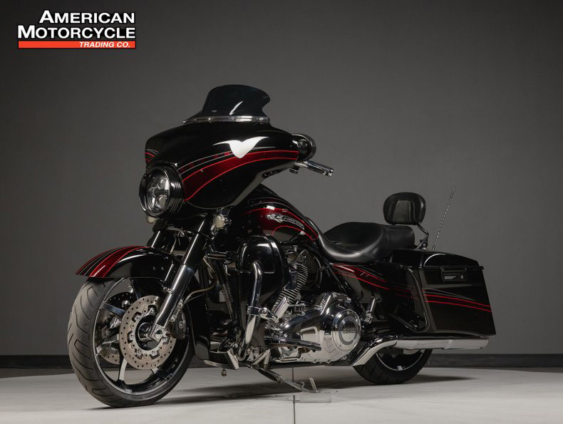 CVO™ Street Glide®