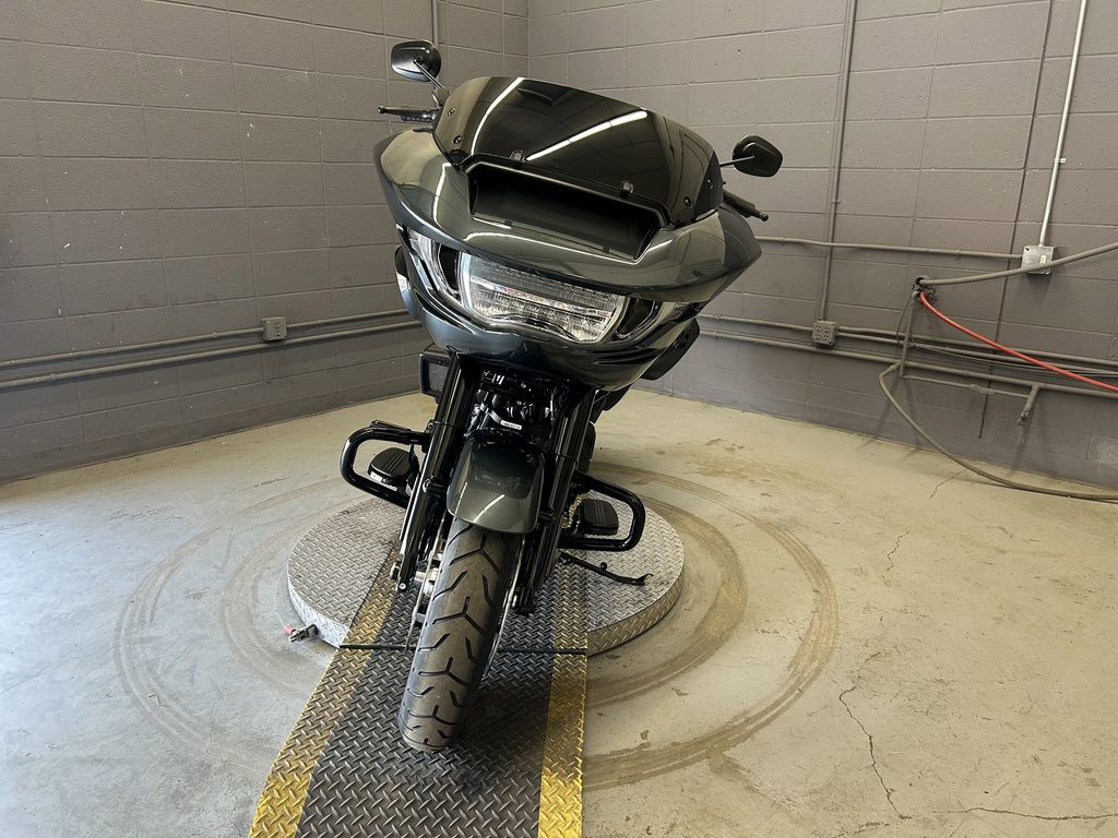 Road Glide®