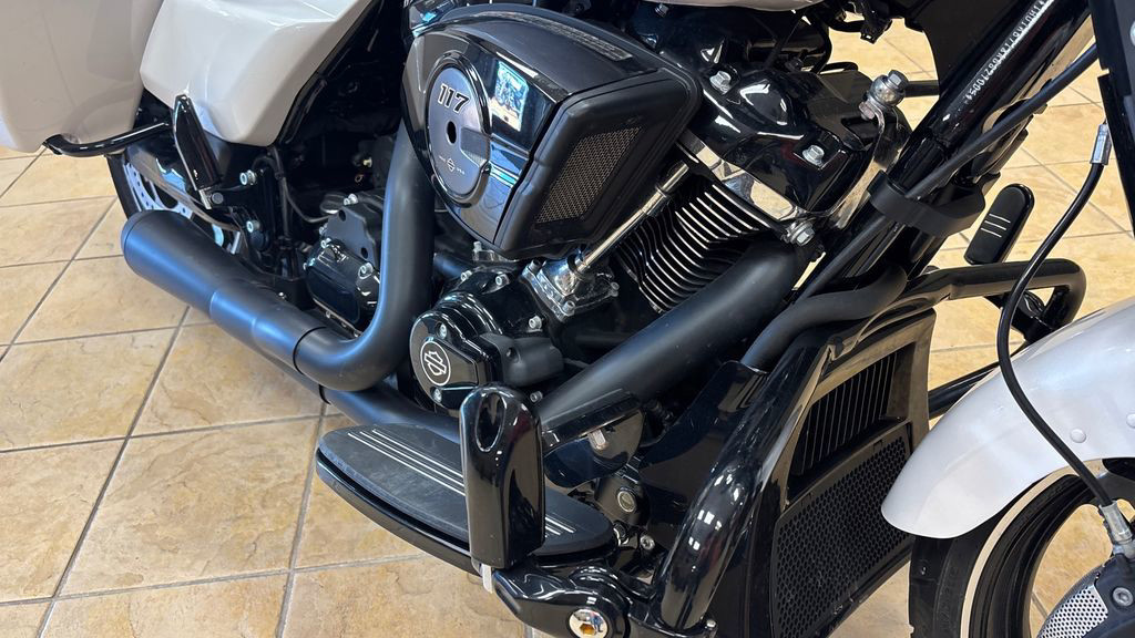 Street Glide®