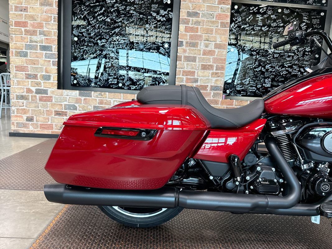 Road Glide®