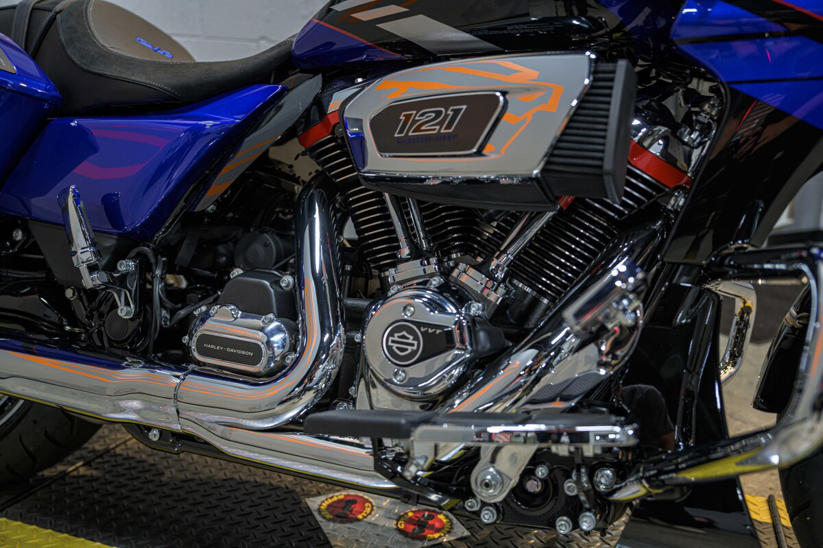 CVO® Road Glide®