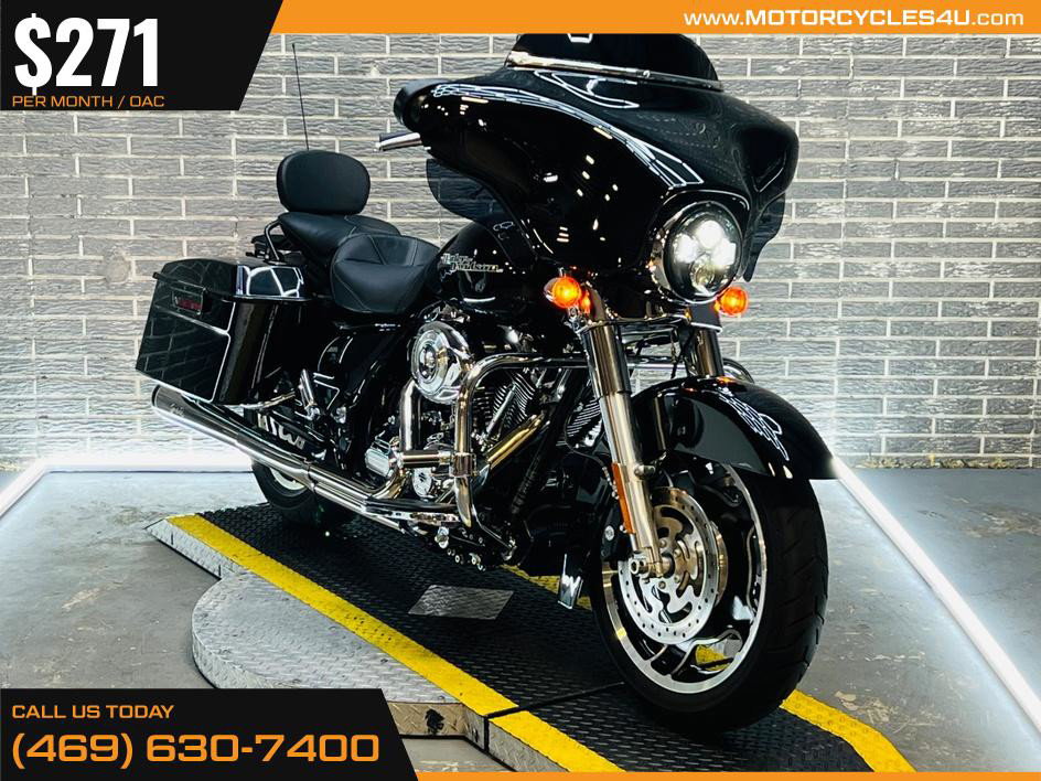 Street Glide®