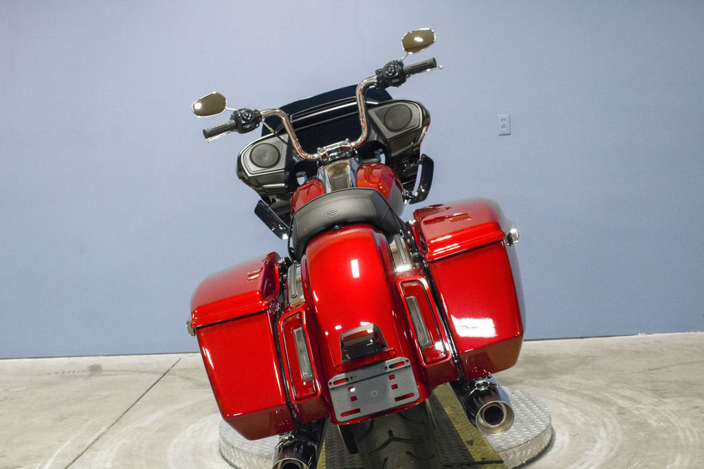 Road Glide®
